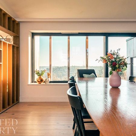 Stunning 5 Bedroom New Build With Amazing Views! Bath Exteriör bild