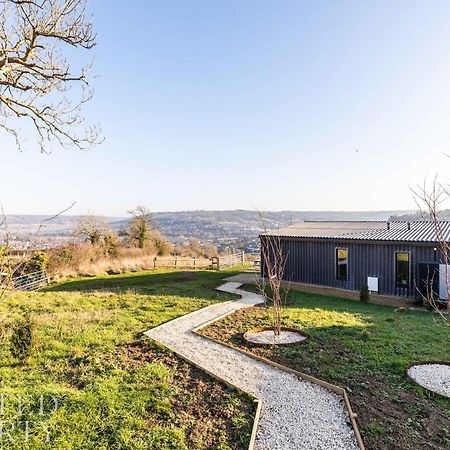 Stunning 5 Bedroom New Build With Amazing Views! Bath Exteriör bild