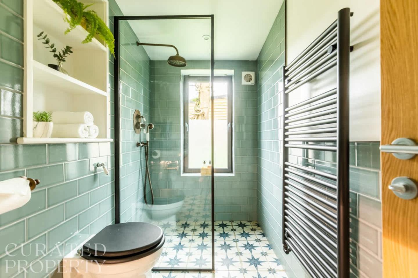 Stunning 5 Bedroom New Build With Amazing Views! Bath Exteriör bild