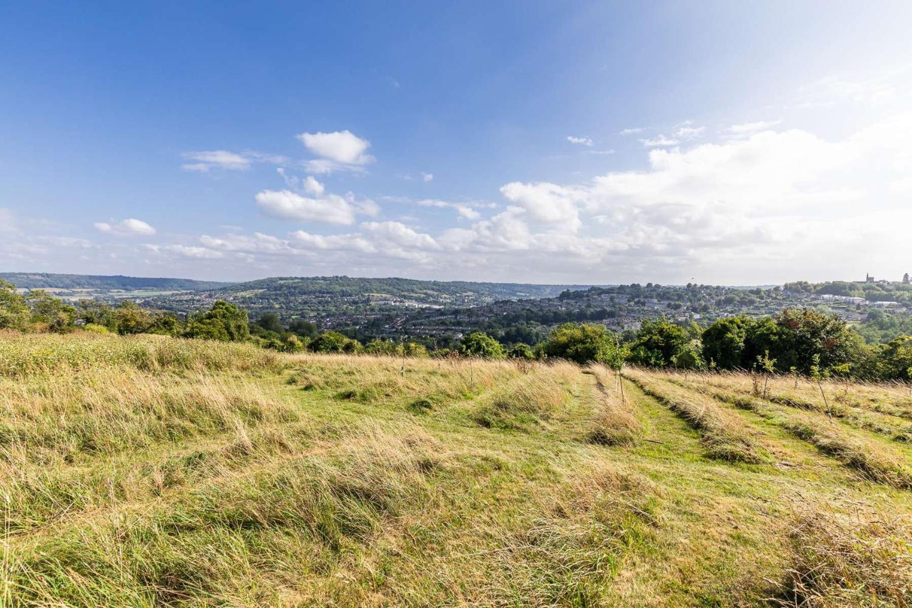 Stunning 5 Bedroom New Build With Amazing Views! Bath Exteriör bild