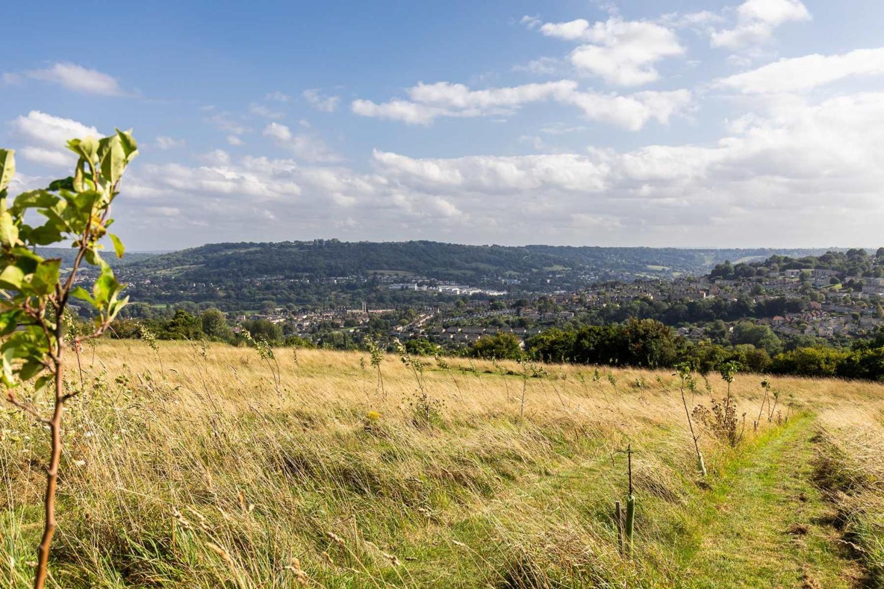 Stunning 5 Bedroom New Build With Amazing Views! Bath Exteriör bild